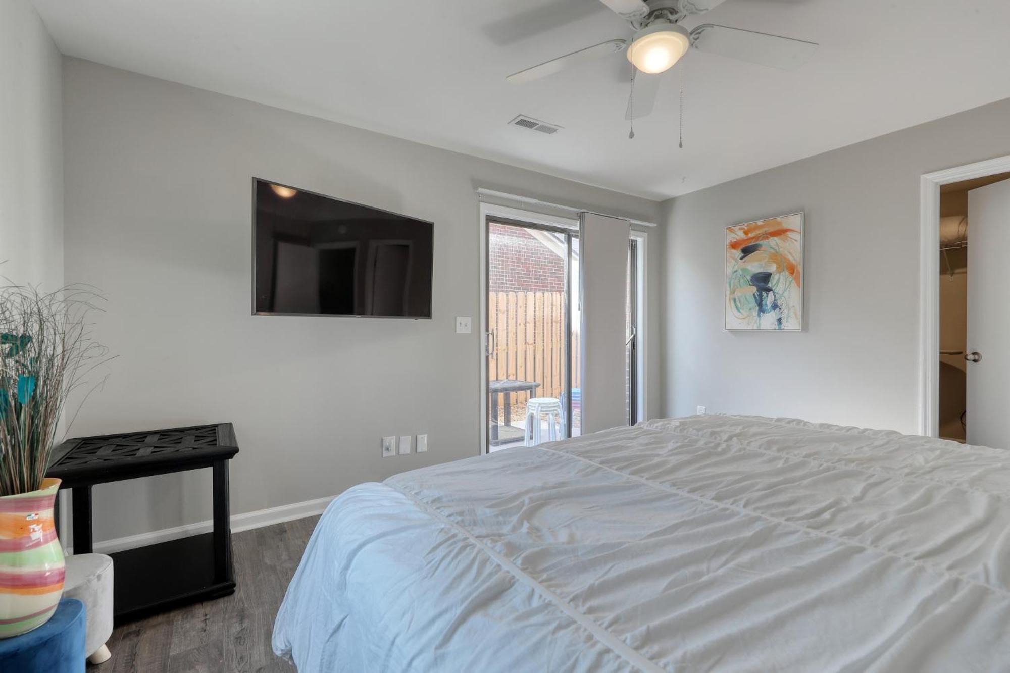 Вилла 1408 Perrin Dr, Unit A - Ocean Walk Sleeps 8 Миртл-Бич Экстерьер фото